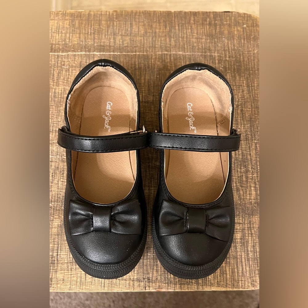 Cat & Jack / Baby doll Shoes / Toddler Size 8